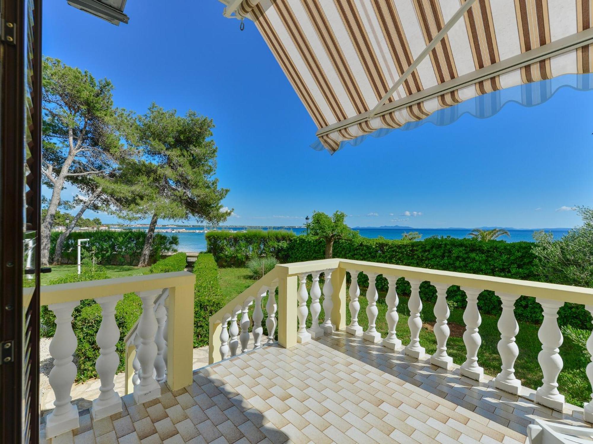 Apartments In House Liveric In Vir At The Beach المظهر الخارجي الصورة
