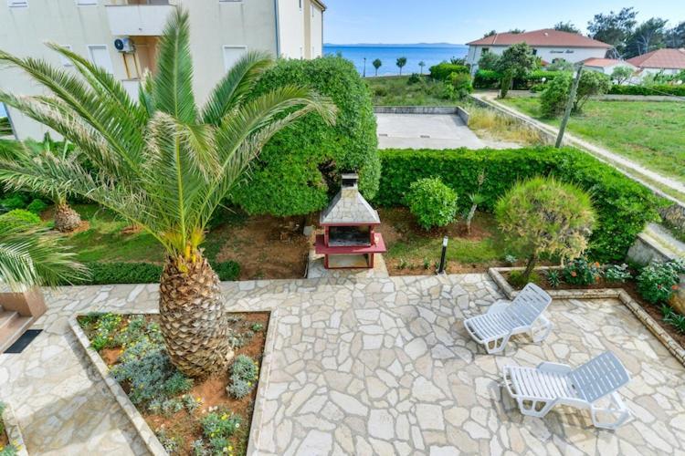 Apartments In House Liveric In Vir At The Beach المظهر الخارجي الصورة